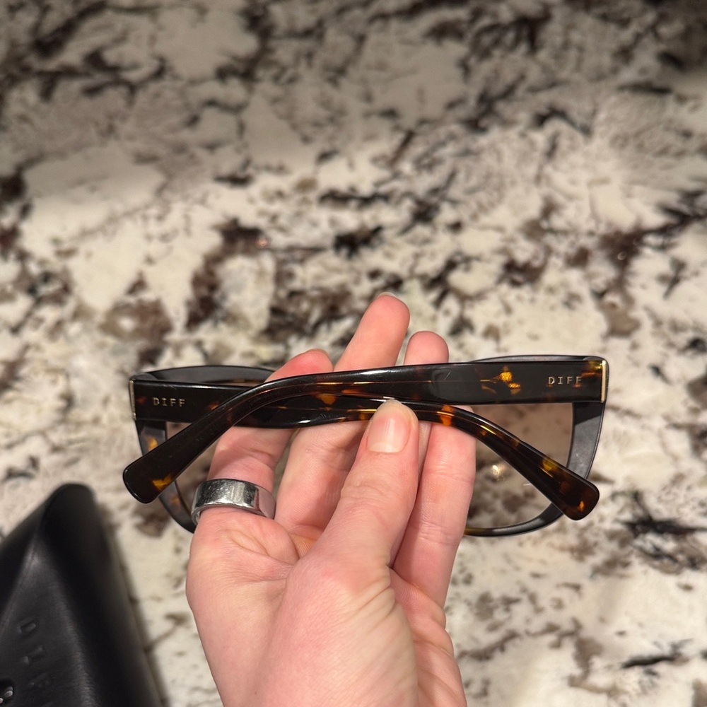 Diff Eyewear Ruby Tortoiseshell Cat-Eye Sunglasse… - image 6